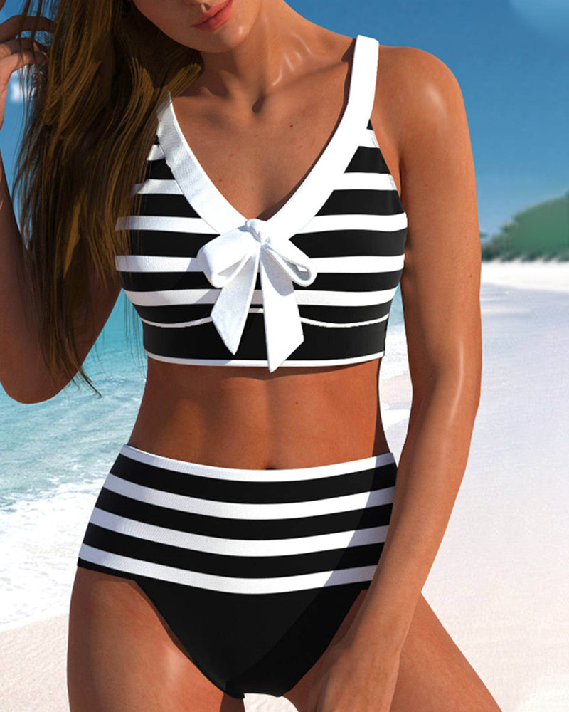 Zenviro® | Gestreepte bikini met hoge taille