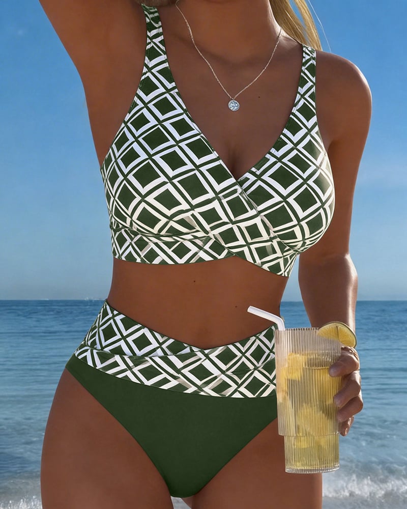 Twee-delige Bikini Met Bh-Snit En Diamantpatroon
