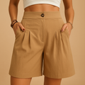 Elegante korte broek met knoopdetail voor dames | Orla