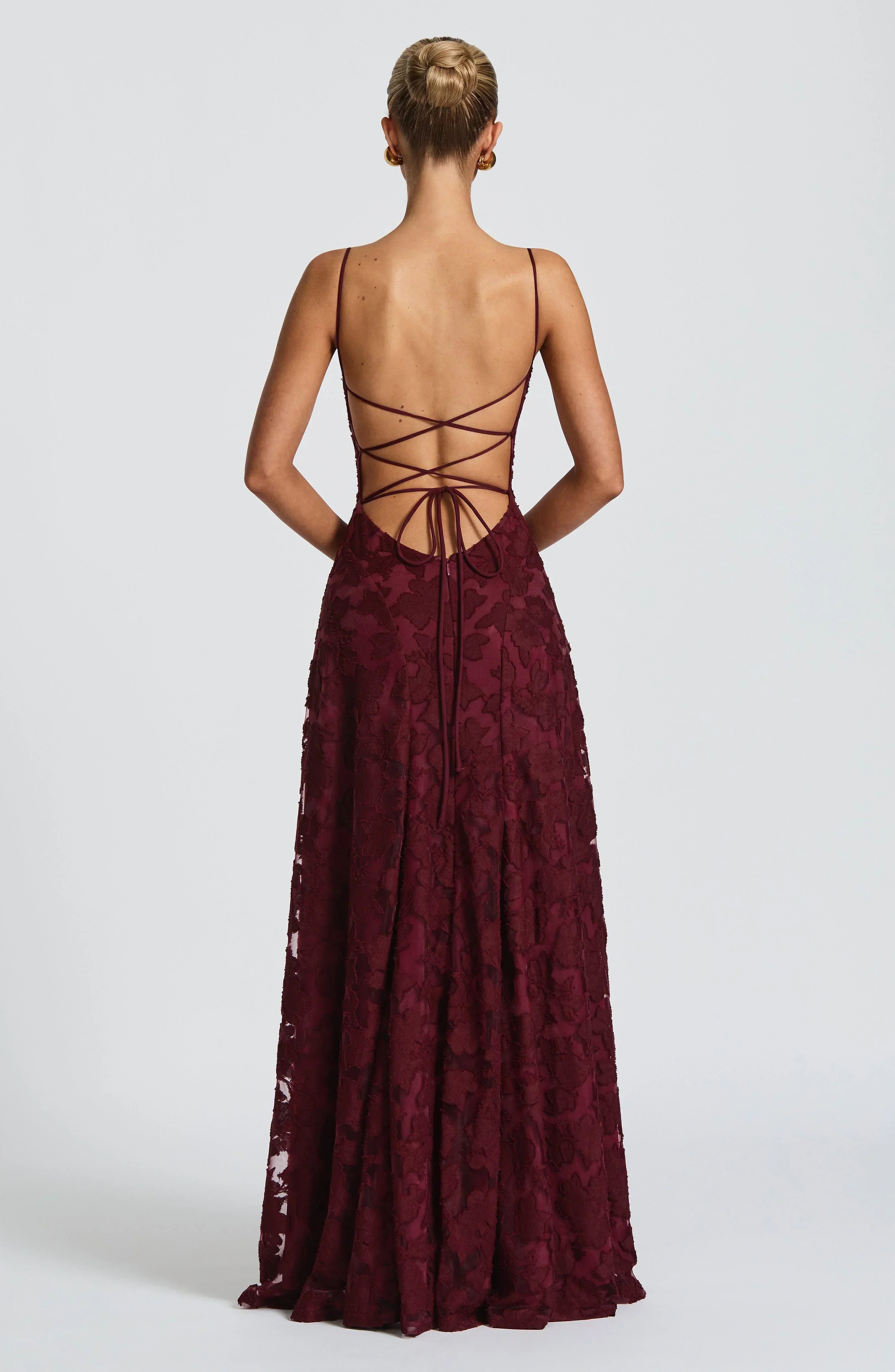Zenviro – Vloeiende elegantie in tijdloze maxi-stijl