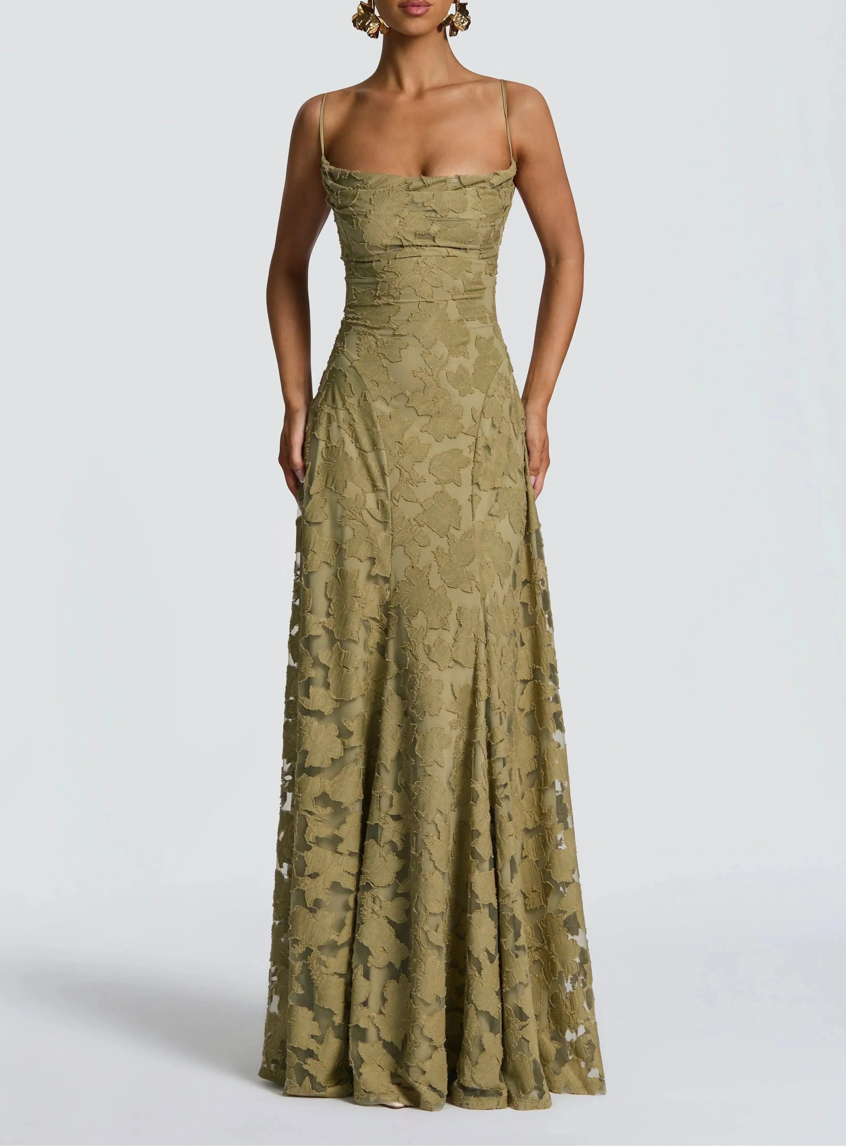 Zenviro – Vloeiende elegantie in tijdloze maxi-stijl