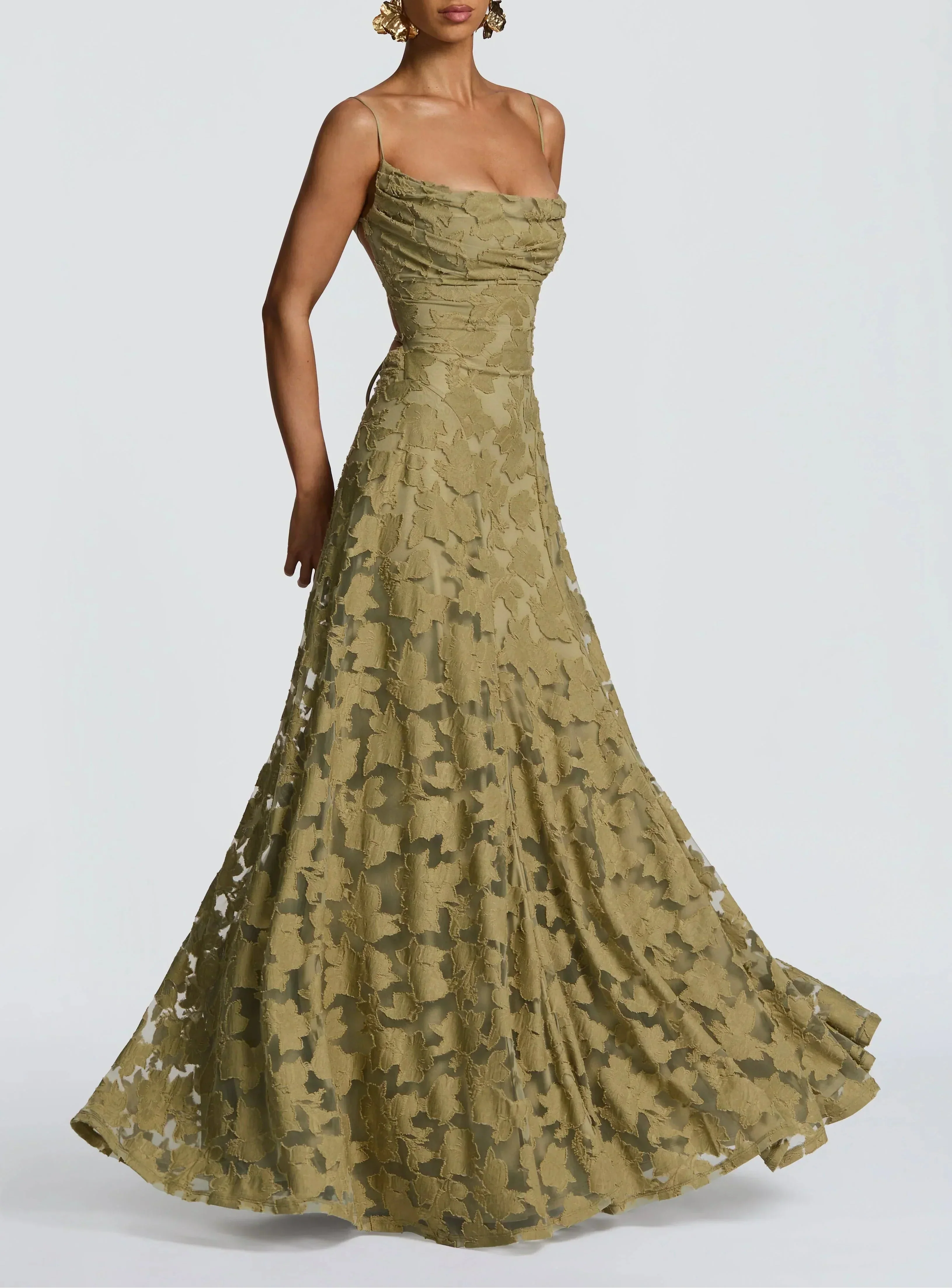 Zenviro – Vloeiende elegantie in tijdloze maxi-stijl