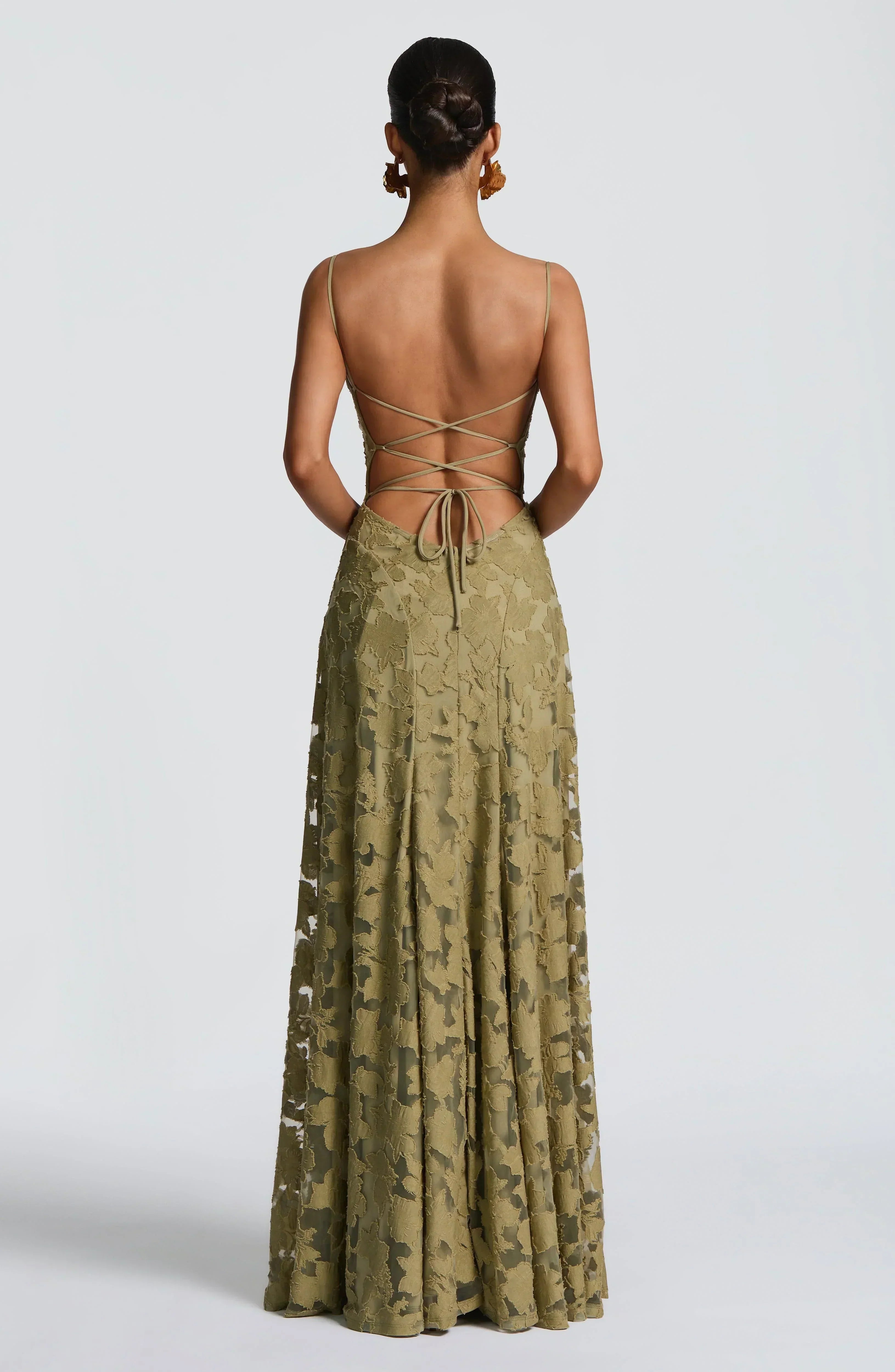 Zenviro – Vloeiende elegantie in tijdloze maxi-stijl