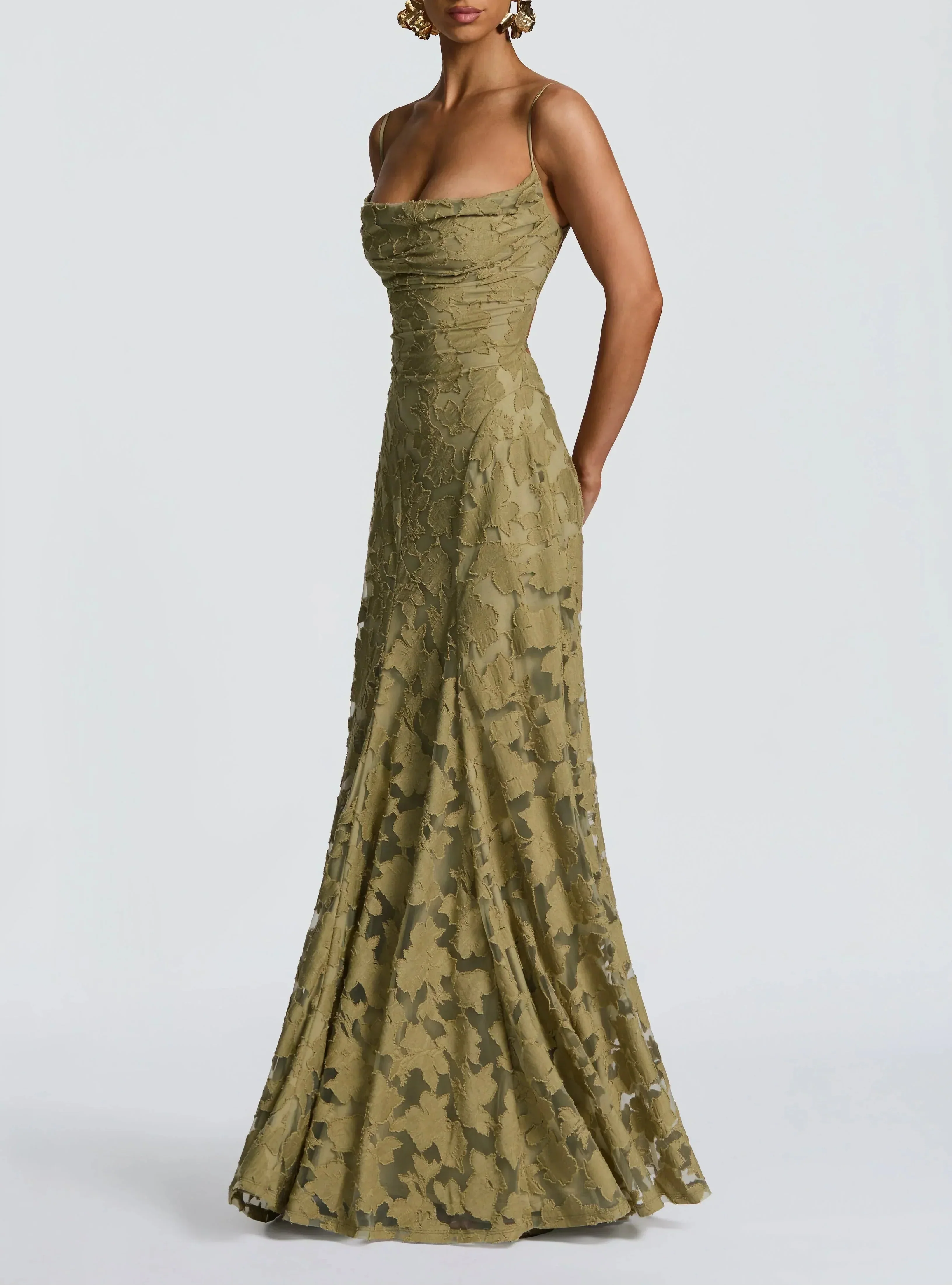 Zenviro – Vloeiende elegantie in tijdloze maxi-stijl