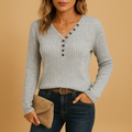 Tessa | Geribde top met V-hals en knoopdetails voor dames
