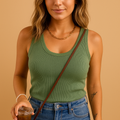 Luchtige tanktop met U-hals voor dames | Liva